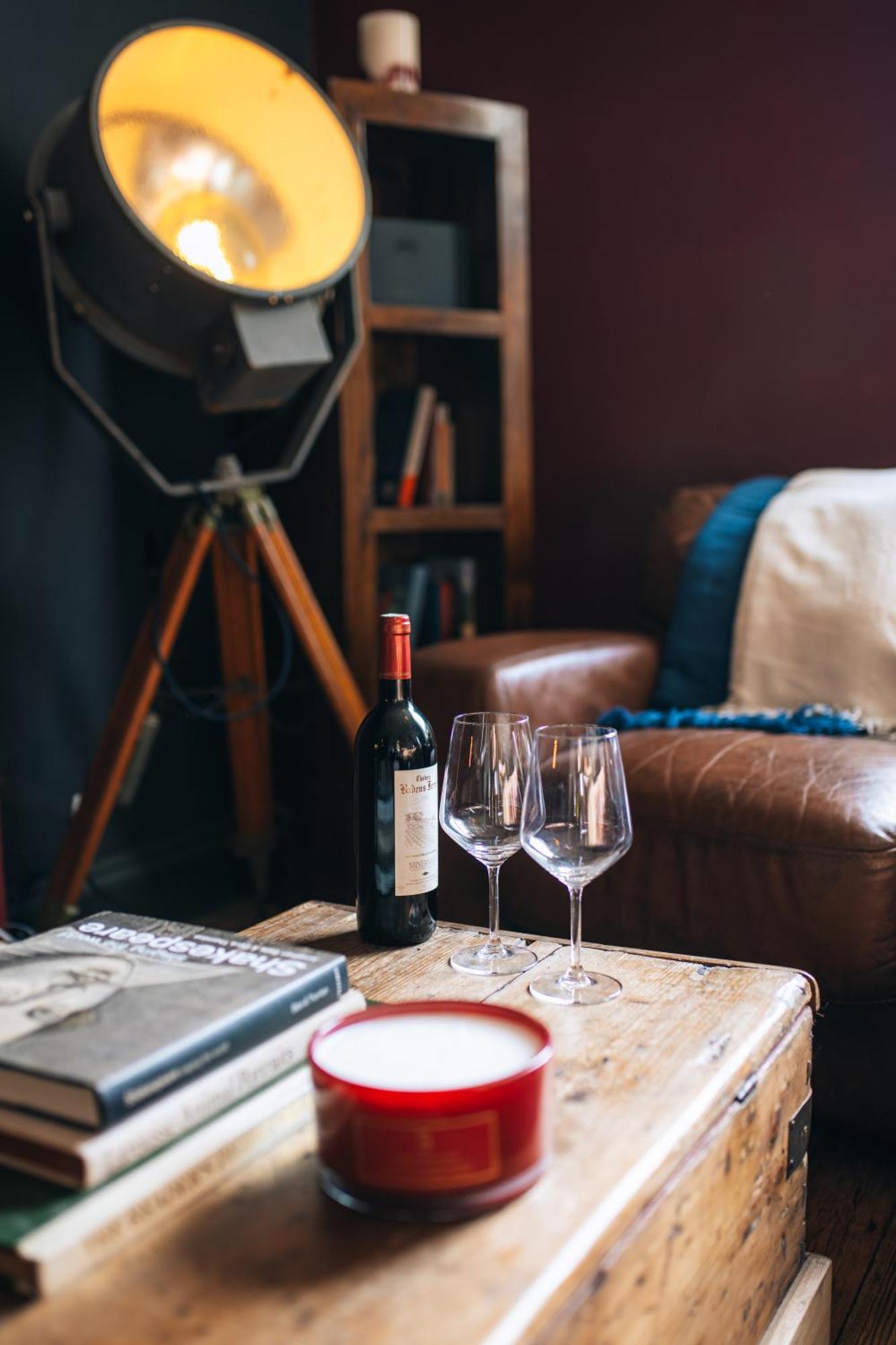 The Bolt Hole - Stratford Upon Avon - Central - Free Offstreet Parking - 2 Bed Luxury Apartment Экстерьер фото
